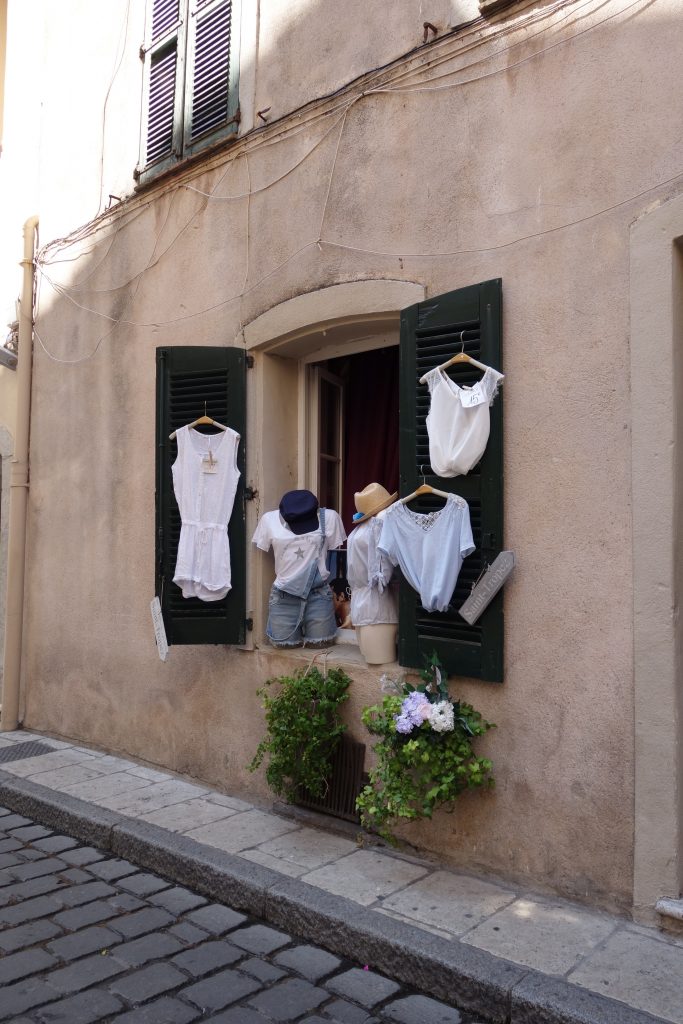 Small boutique in St. Tropez