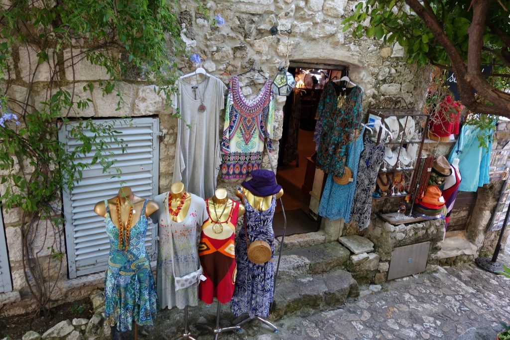 Small boutique in Èze